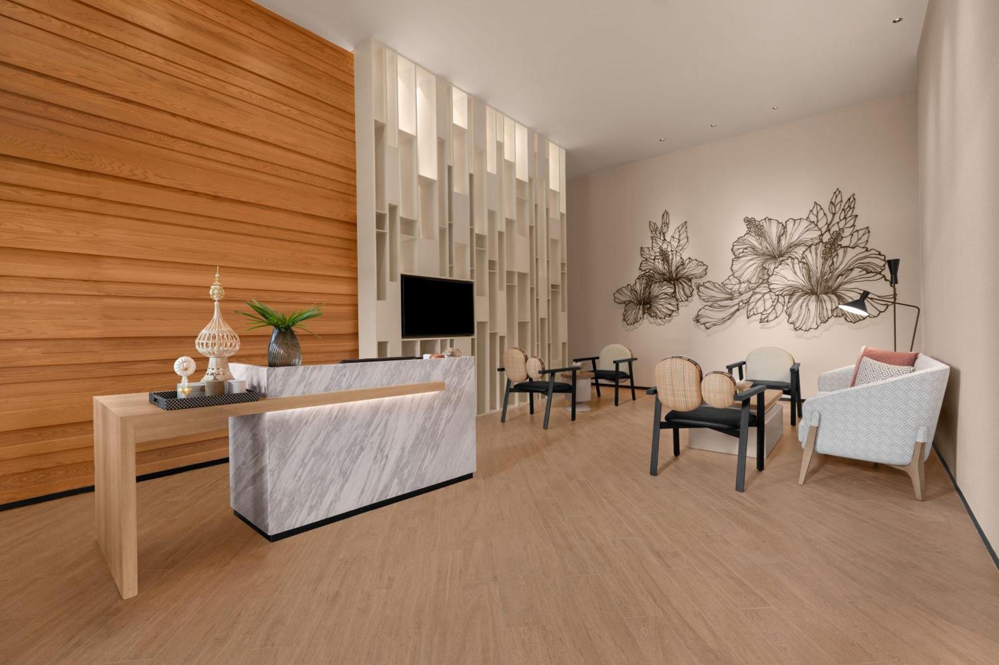 Courtyard By Marriott Bangkok Suvarnabhumi Airport Екстер'єр фото
