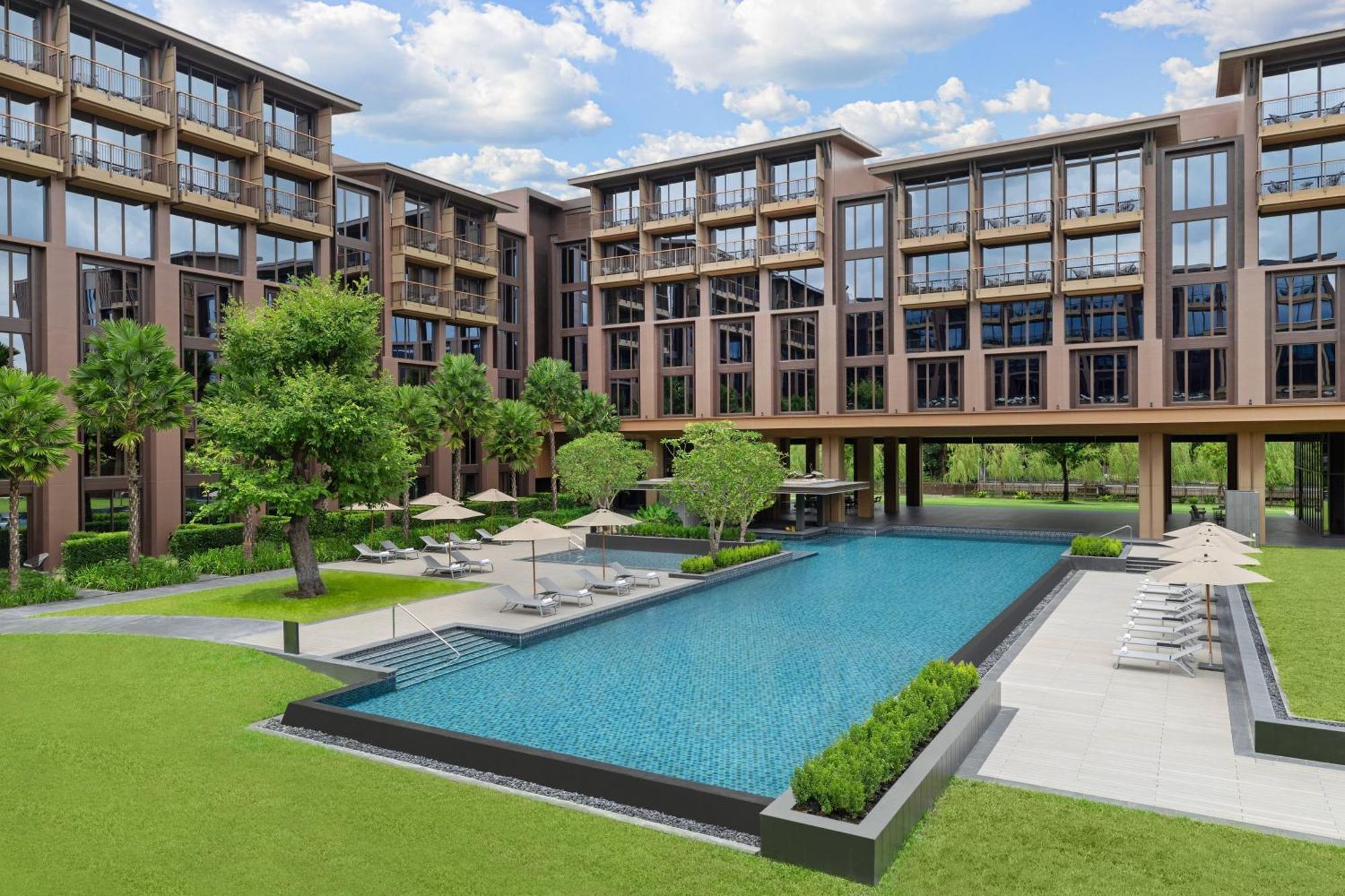 Courtyard By Marriott Bangkok Suvarnabhumi Airport Екстер'єр фото