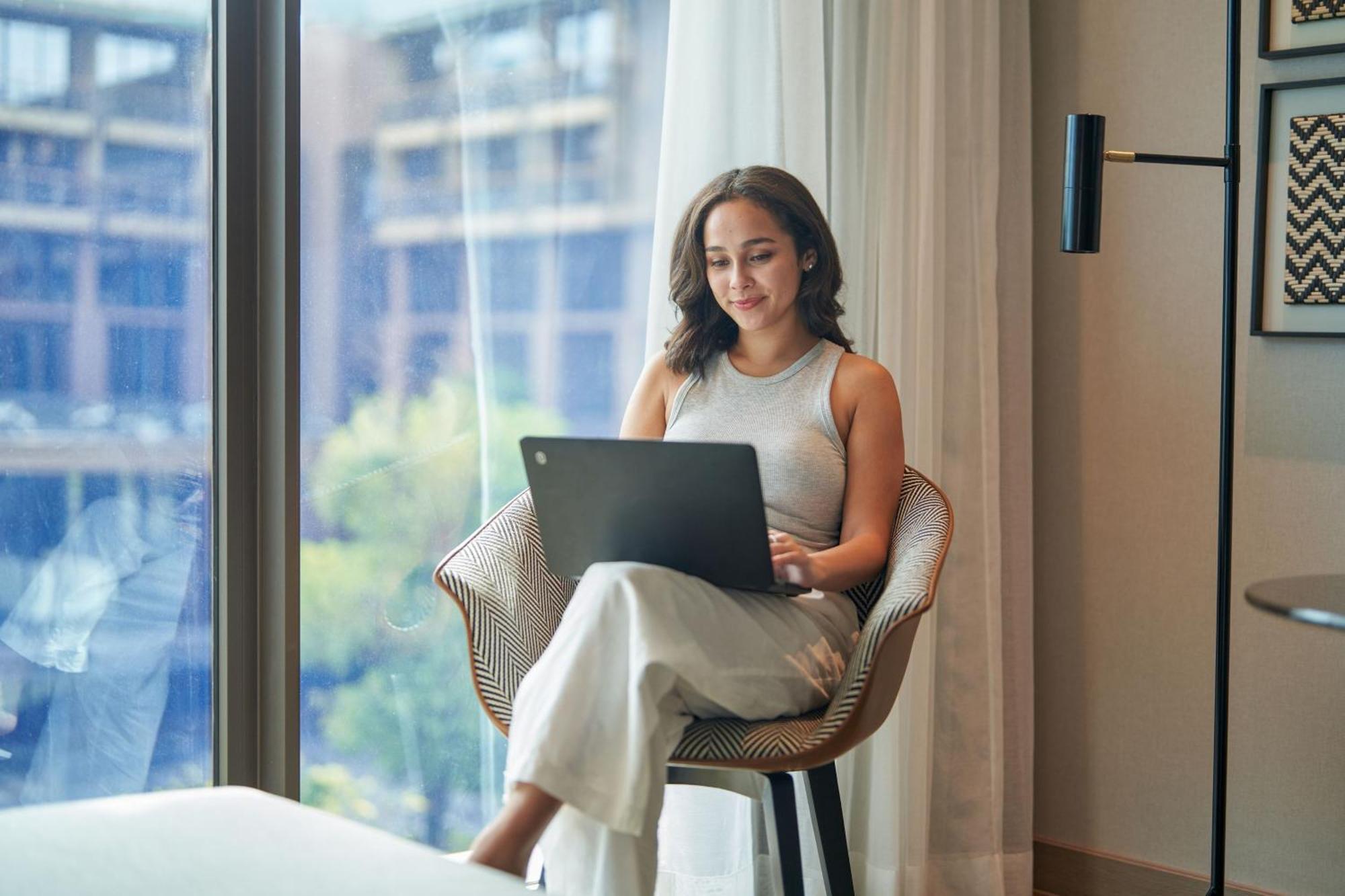 Courtyard By Marriott Bangkok Suvarnabhumi Airport Екстер'єр фото