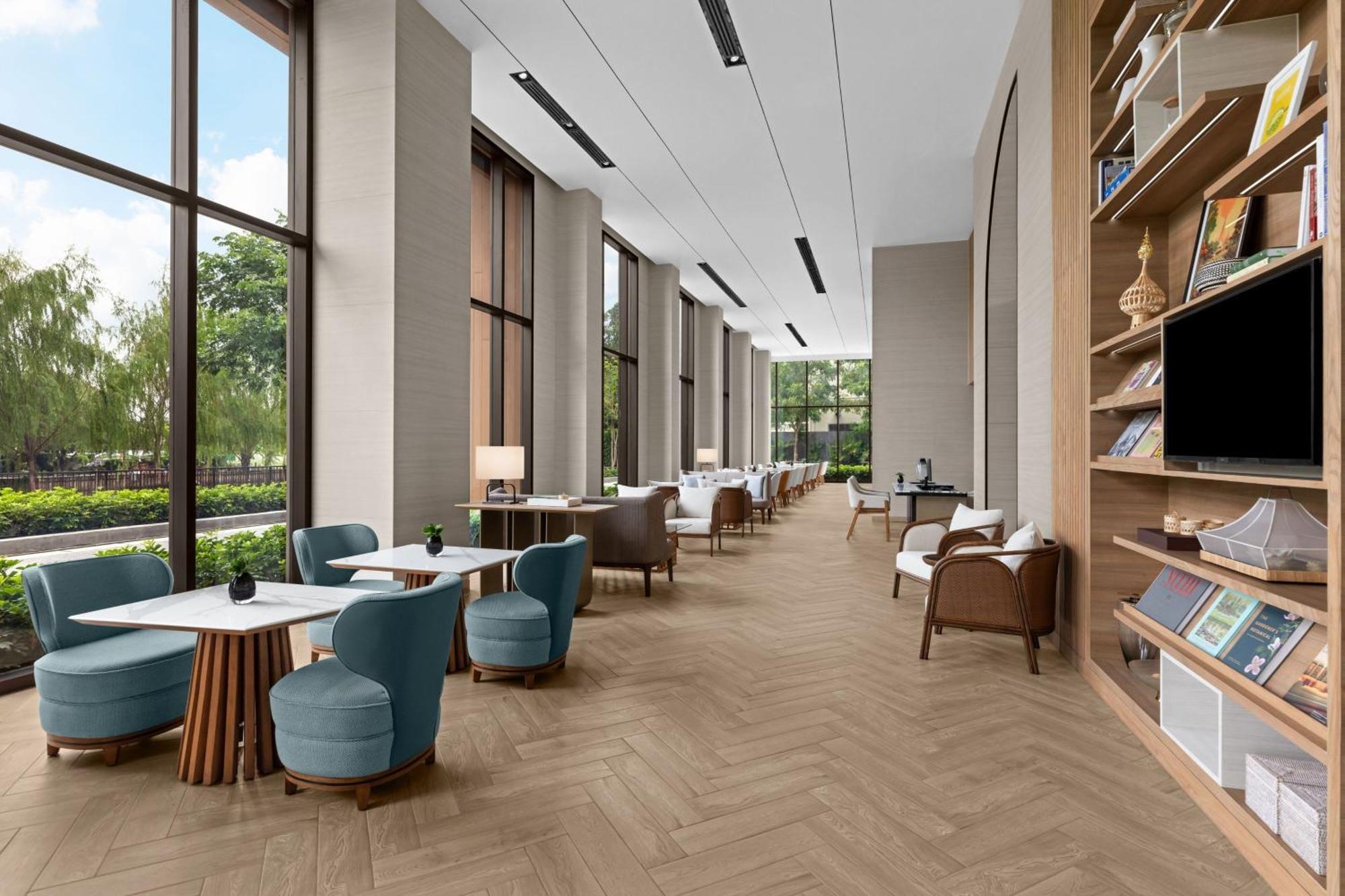 Courtyard By Marriott Bangkok Suvarnabhumi Airport Екстер'єр фото